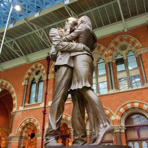 The Meeting Place bronze statue, St. Pancras Railway Station, London, England, United Kingdom, Europe