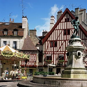 Place Francois Rude Bareuzai, Dijon, Bourgogne (Burgundy), France, Europe