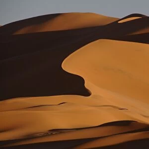 Sand dunes at sunset in the Sahara Desert, Libya, North Africa, Africa