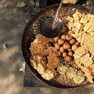 Snacks, covered in batter, Mingun, Myanmar (Burma), Asia