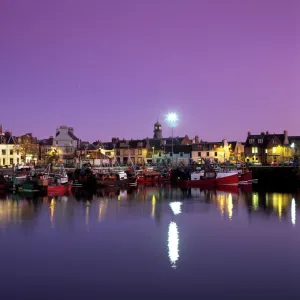 Stornoway (Steornabhagh) harbour at dusk