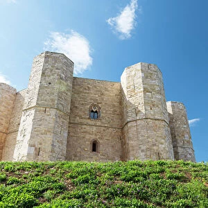 View from below of the octagonal white castle of Castel del Monte, UNESCO World Heritage Site, Apulia, Italy, Europe
