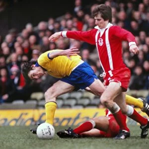 Arsenals Frank Stapleton and Orients Glenn Roader