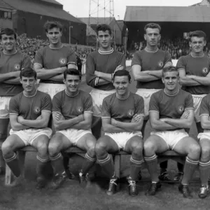 Chelsea FC 1964, back row, Marvin Hinton, John Hollins
