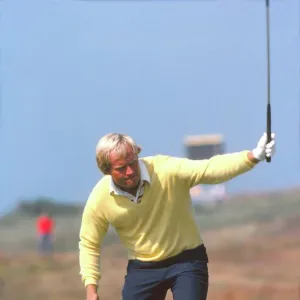 Jack Nicklaus holes a putt on the final day of the 1977 Open