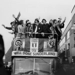 English football Collection: 1973 FA Cup Final - Sunderland 1 Leeds United 0