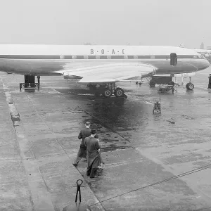 DH Comet 1 Print: London to Johannesburg First Jet Passenger Flight DH Comet 1 Print: London to Johannesburg First Jet Passenger Flight