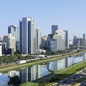 Brazil, Sao Paulo, the new business district of Berrini in Brooklin, the Marginal