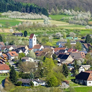 Germany, Baden-WAorttemberg, Schliengen. The village of Obereggenen in the Eggenertal