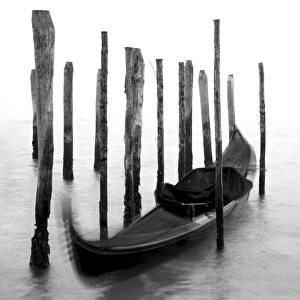 Gondola in the St Marks basin during a foggy day, Venice, Venezia, Veneto, Italy