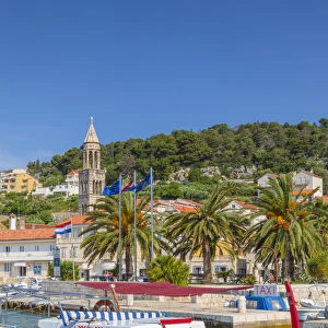 Hvar Town and Harbour, Hvar, Dalmatian Coast, Croatia, Europe
