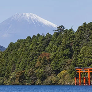 Japan, Honshu, Fuji-Hakone-Izu National Park, Lake Ashinoko and Mt. Fuji