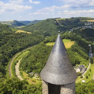Castillo de Bourscheid en Luxemburgo Castillo de Bourscheid en Luxemburgo