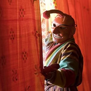 Masked man, Festival, Trashichhoe Dzong (monastery), Thimpu, Bhutan