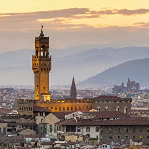 Palazzo Vecchio and buildings in the old town at sunset, Florence (Firenze), Tuscany