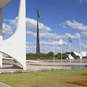 Planalto Palace and Brazilian flag, Brasilia, Federal District, Brazil