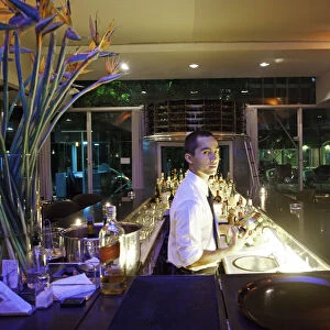 South America, Brazil, Sao Paulo, Barman at the fashionable Spot restaurant and bar