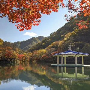 South Korea, Jeolla Do, Naejangsan National Park, Naejangsan Pond and Wuhwajeong