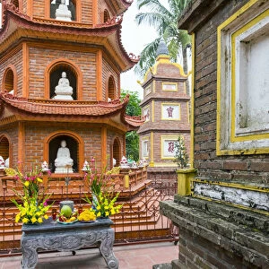 Tran Quoc Pagoda (Chua Trấn Qu'c), Tay H" District, Hanoi, Vietnam
