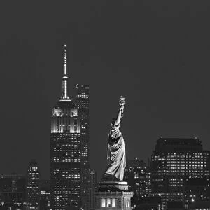 USA, New York, Manhattan, Skyline with Statue of Liberty