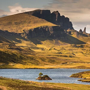 View from Loch Fada to the Old Man of Storr, Trotternish Peninsula, Isle of Skye