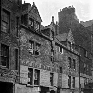 View of the premises of William Forster, stabler and inn keeper in Cowgate, Edinburgh