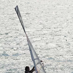 Italy, Lombardy, Lake Garda, windsurfing on the lake