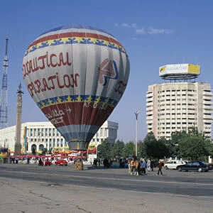KAZAKHSTAN, Almatr Hot air balloon as part of the eKazakhstan Dayi celebrations