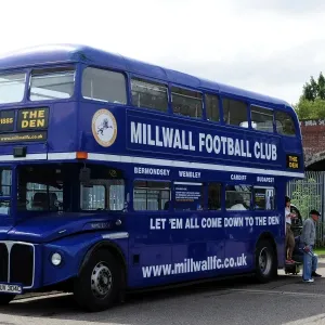 Season 201112 Tote Bags Collection