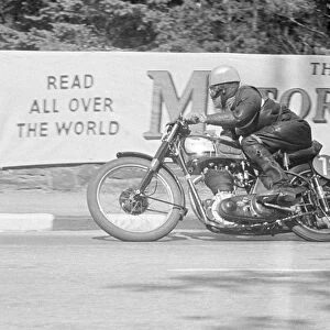 Billy Harding (Norton) 1951 Senior Clubman TT
