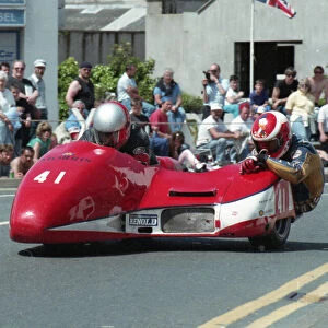 Bill Hodgkins & Sean Collister (Windle) 1993 Sidecar TT