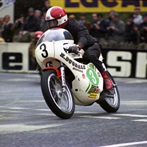Ken Huggett (Maxton Yamaha) 1974 Lightweight TT