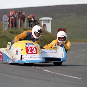 Lars Schwartz & Colin Hardman (LGMV Ireson Yamaha) 1999 Sidecar TT