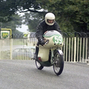 Mick Partridge (Greeves) 1971 Lightweight Manx Grand Prix
