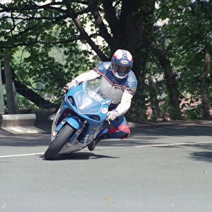 Nick Jefferies (Honda) Richard Britton (O Kane Suzuki) 2002 Junior 600 TT