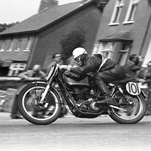 Peter Carr (AJS) 1955 Junior Manx Grand Prix