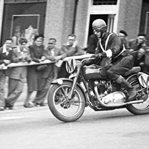 Peter Crebbin (Triumph) 1950 Senior TT