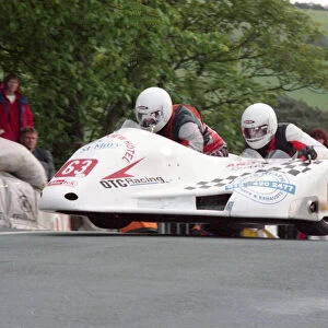 Roger Stockton & Pete Alton (Shelbourne Honda) 2000 Sidecar TT