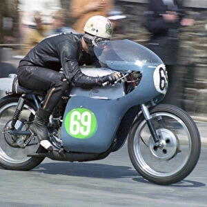 Roy Bisbey (Yamaha) 1969 Lightweight TT