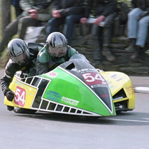 Roy Tansley & Roy King (DMR Yamaha) 2000 Sidecar TT