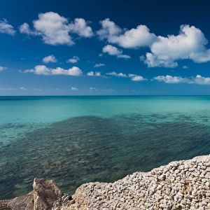 Bahamas, Eleuthera Island, landscape by the Glass Window Bridge