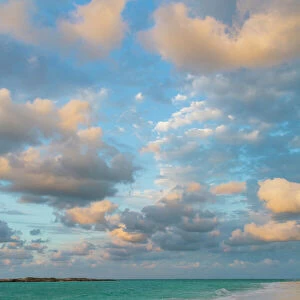 Bahamas, Little Exuma Island. Sunset on seascape