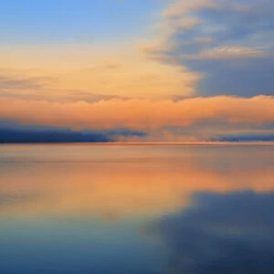 Canada, Ontario, Algonquin Provincial Park. Sunrise and fog on Lake of Two Rivers