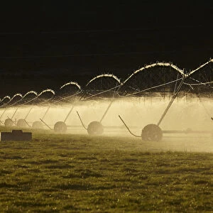 Centre pivot irrigation, near Twizel, Mackenzie District, South Canterbury, South Island