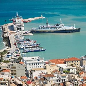 GREECE-Ionian Islands-ZAKYNTHOS-ZAKYNTHOS TOWN: Town and Port / Daytime Aerial