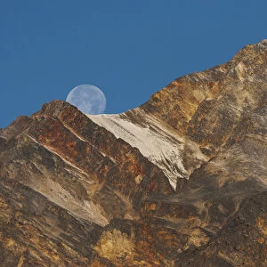 Jasper National Park; Pyramid Peak Setting Moon
