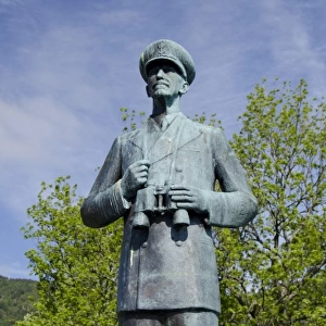 Norway, Bergen, Bergenhus Castle. Statue of King Haakon VII (Kong Haakon)