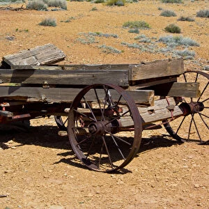 Old wagon, Rock Art Ranch, near Holbrook, Arizona, USA