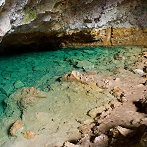 Pool, Ruatapu Cave, Orakei Korako Thermal Area, between Rotorua and Taupo, North Island