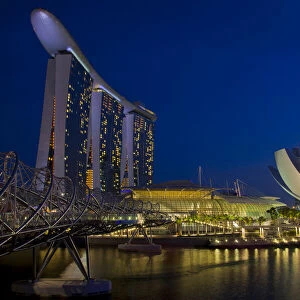 Singapore. Marina Bay Sands Hotel and Science Center at night
